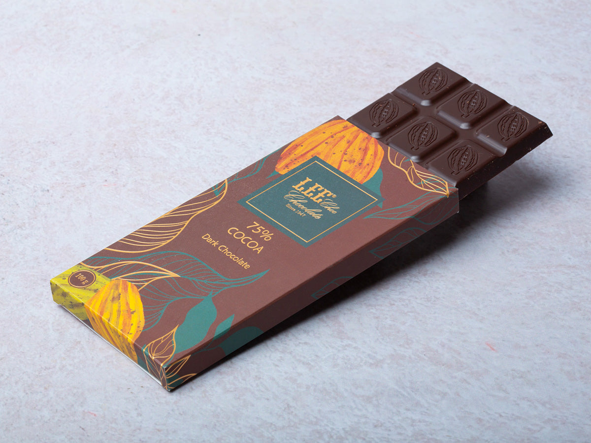 Dark Chocolate Bar — لوح شوكولاتة داكنة