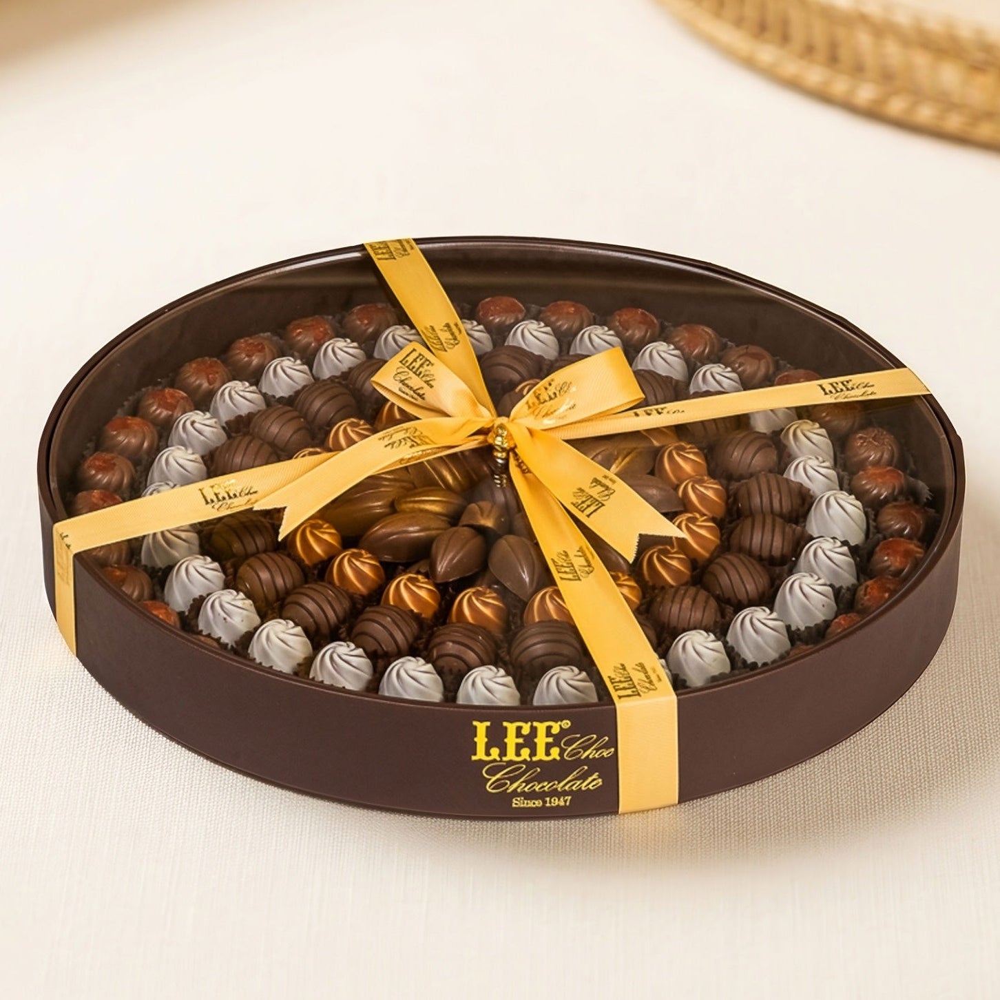 Lee Leather Round Box - Mix Chocolate
