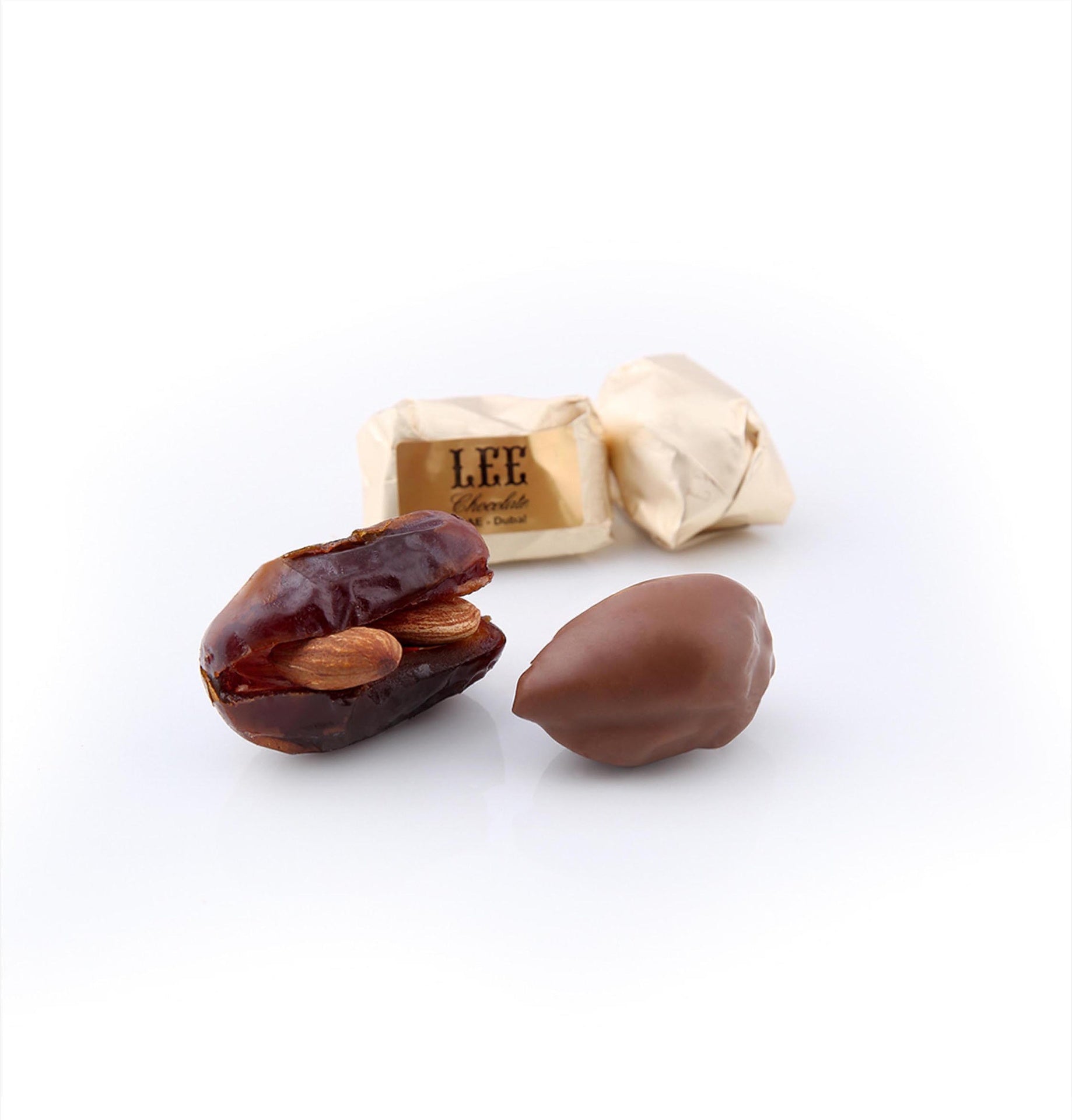 Milk Date With Almond — شوكولا تمر باللوز ح